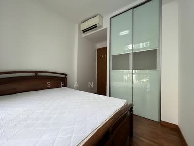 For Sale - The Lakeshore