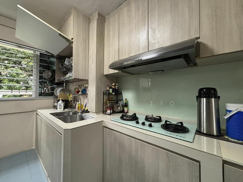 For Sale - 472 Ang Mo Kio Avenue 10