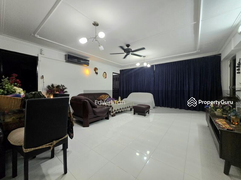 For Sale - 426 Hougang Avenue 6