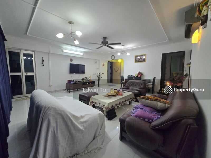 For Sale - 426 Hougang Avenue 6