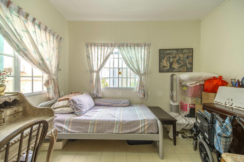 For Sale - Parry Avenue