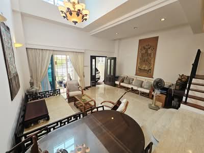 For Sale - Villa Verde