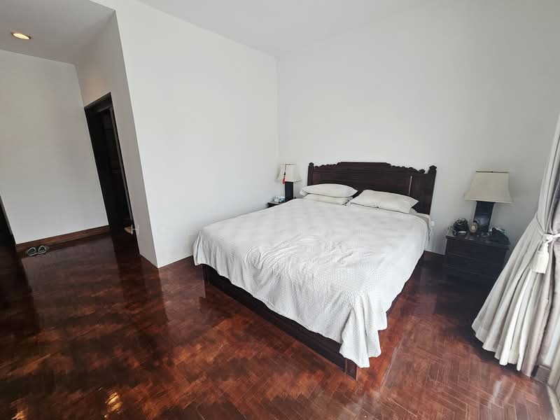 Villa Verde Terraced House For Sale at S$ 2,380,000 | PropertyGuru Singapore - Bedroom