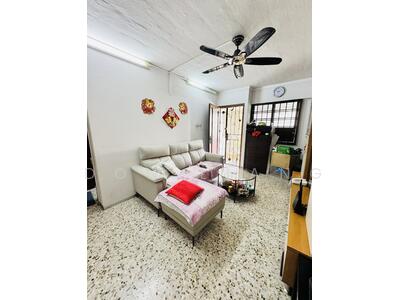 For Sale - 606 Ang Mo Kio Avenue 5