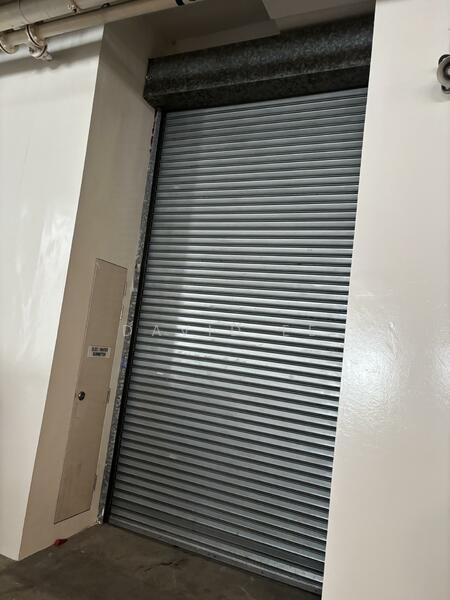 Interlocal Centre, 100G Pasir Panjang Road, 5,166 sqft, Light Industrial (B1) For Rent, by David Ee, 60095488 - Car Park - CommercialGuru.com.sg