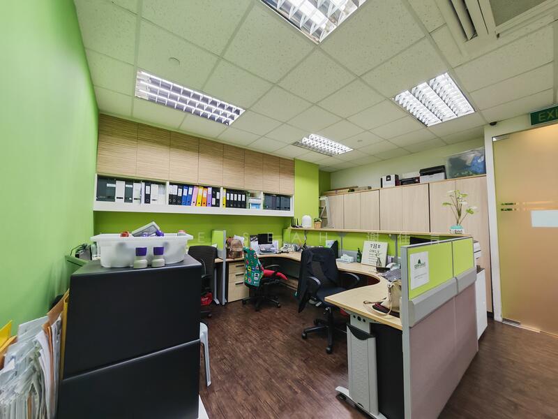 Midview City, 30 Sin Ming Lane, 1,292 sqft, Light Industrial (B1) For Sale, by Irene Seah, 60095542 - Open area office - CommercialGuru.com.sg
