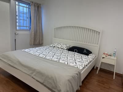 For Rent - 222 Serangoon Avenue 4