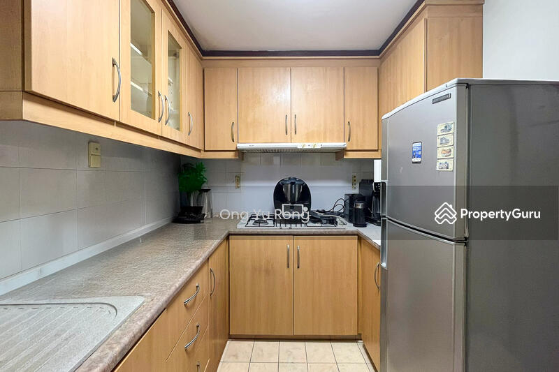 For Sale - Sun Plaza