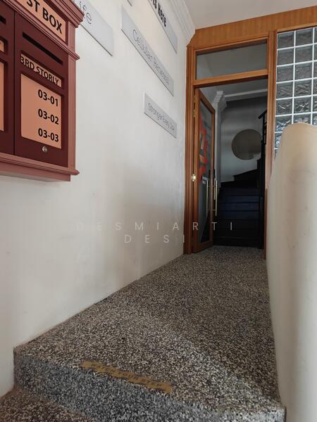 OFFICE/CAFE/YOGA/TRAVEL AGENCY/TUITIONS CENTRE, Dickson Road, 1,100 sqft, Shop / Shophouse For Rent, by Desmiarti Desi, 60095714 - CommercialGuru.com.sg