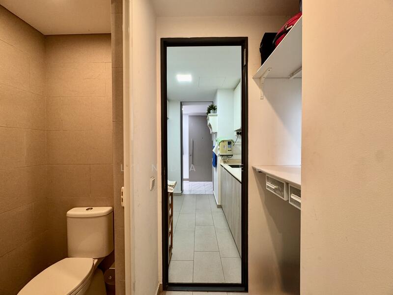 Yard with toilet