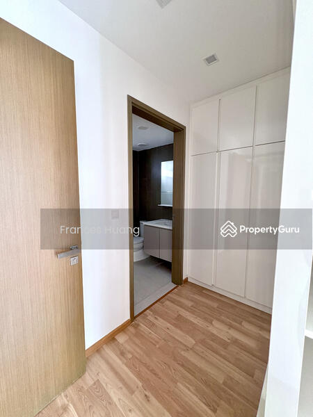 Walk-in Wardrobe