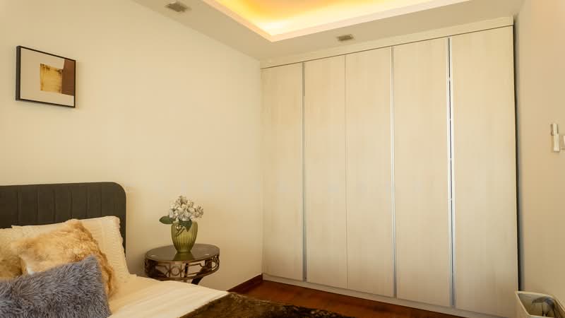 CR2 $2300 available 9 April