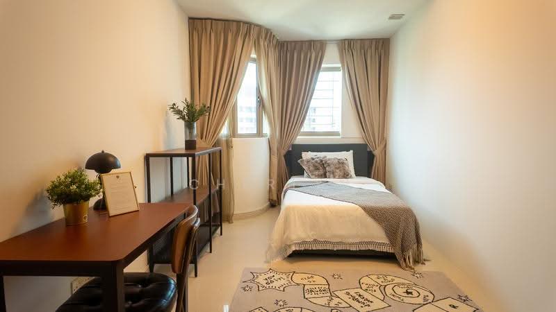 Cairnhill Plaza, 53 Cairnhill Road, Orchard / River Valley, Room Rental, 100 sqft, Apartment For Rent, by Cherlyn Wang, 60096061 - CR6 $1900 available 13 Oct - PropertyGuru.com.sg