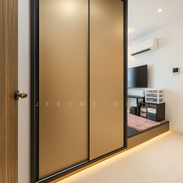 For Sale - 121 Rivervale Drive