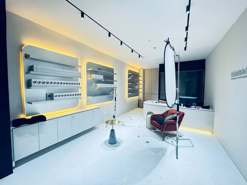 International Building, 360 Orchard Road, Orchard / River Valley, 323 sqft, Other Retail For Rent, by (Ms) Gan Hong Lay, 60096290 - Interior - CommercialGuru.com.sg