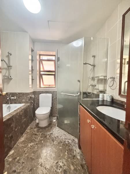 Tropical Spring, 25 Simei Street 4, Room Rental, 100 sqft, Condominium For Rent, by Kelly Tan, 60096464 - Bathroom - PropertyGuru.com.sg