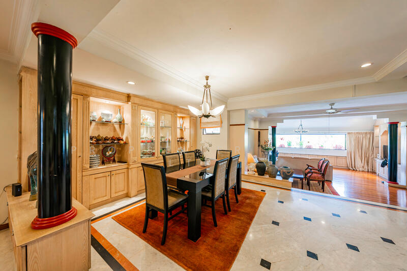 For Sale - Lakepoint Condo