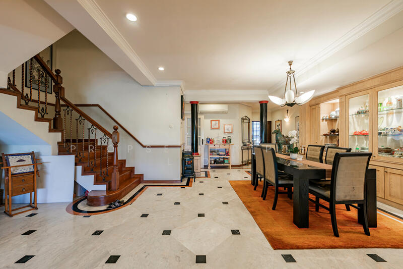 For Sale - Lakepoint Condo