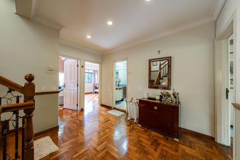 For Sale - Lakepoint Condo