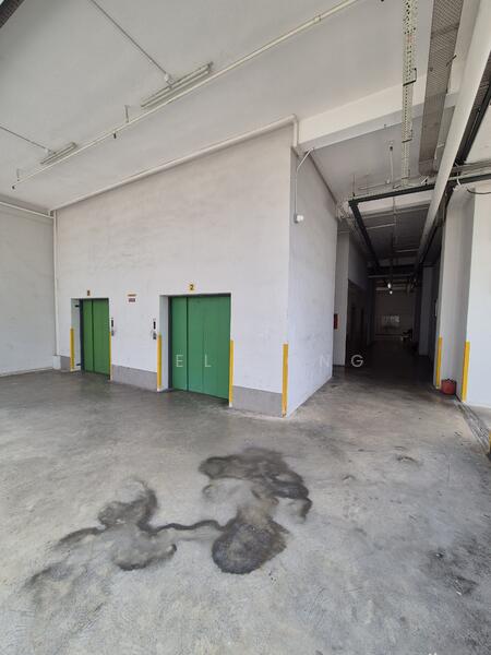 near aljunied mrt! unit has watersource!, water @ unit; 3.7m; near aljunied geylang!, 3,032 sqft, Light Industrial (B1) For Rent, by Joel Yong, 60096833 - CommercialGuru.com.sg