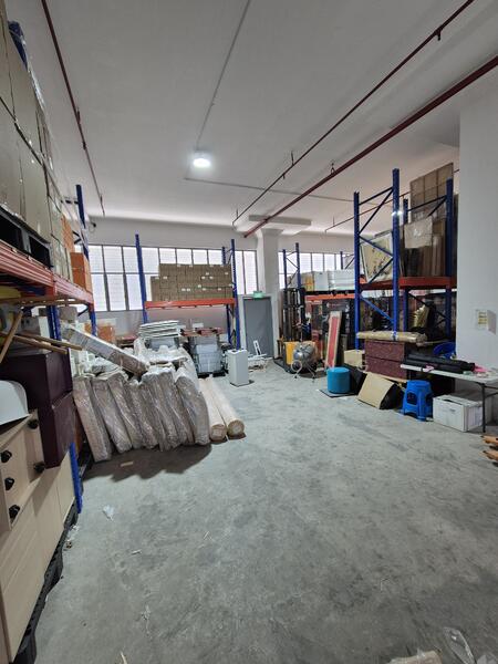 near aljunied mrt! unit has watersource!, water @ unit; 3.7m; near aljunied geylang!, 3,032 sqft, Light Industrial (B1) For Rent, by Joel Yong, 60096833 - CommercialGuru.com.sg