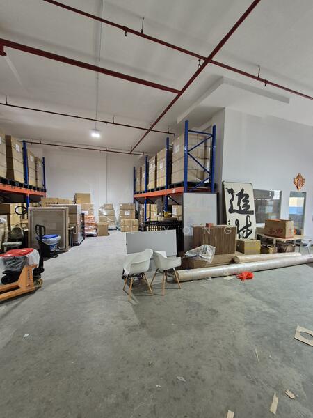 near aljunied mrt! unit has watersource!, water @ unit; 3.7m; near aljunied geylang!, 3,032 sqft, Light Industrial (B1) For Rent, by Joel Yong, 60096833 - CommercialGuru.com.sg