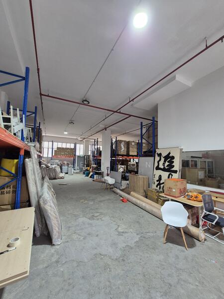 near aljunied mrt! unit has watersource!, water @ unit; 3.7m; near aljunied geylang!, 3,032 sqft, Light Industrial (B1) For Rent, by Joel Yong, 60096833 - CommercialGuru.com.sg