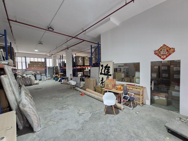 near aljunied mrt! unit has watersource!, water @ unit; 3.7m; near aljunied geylang!, 3,032 sqft, Light Industrial (B1) For Rent, by Joel Yong, 60096833 - CommercialGuru.com.sg