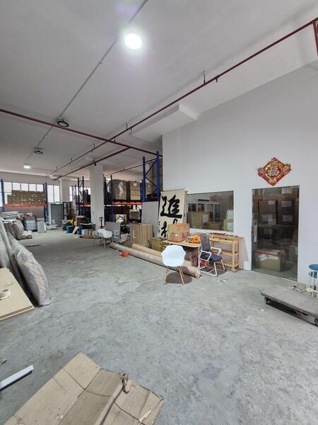 near aljunied mrt! unit has watersource!, water @ unit; 3.7m; near aljunied geylang!, 3,032 sqft, Light Industrial (B1) For Rent, by Joel Yong, 60096833 - CommercialGuru.com.sg