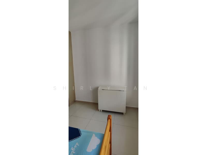 90 Tanglin Halt Road, 90 Tanglin Halt Road, Room Rental, 120 sqft, HDB Flat For Rent, by Shirley Tan, 60097071 - Multi-function foldable table - PropertyGuru.com.sg
