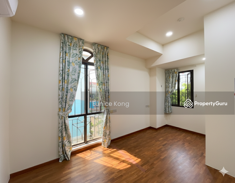 For Rent - D'Manor