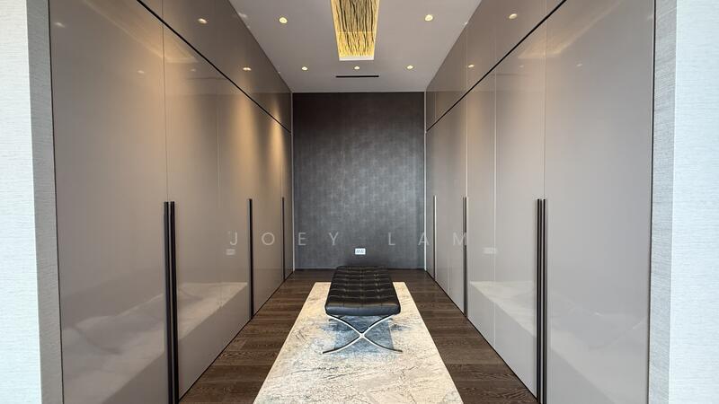 Master Walk in closet