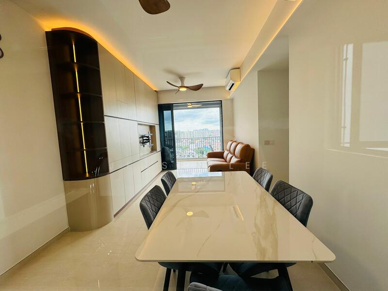 The Florence Residences Condominium For Sale at S$ 2,500,000 | PropertyGuru Singapore - Dining Room