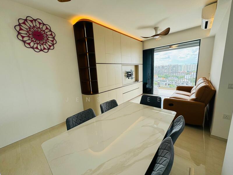 The Florence Residences Condominium For Sale at S$ 2,500,000 | PropertyGuru Singapore - Dining Room