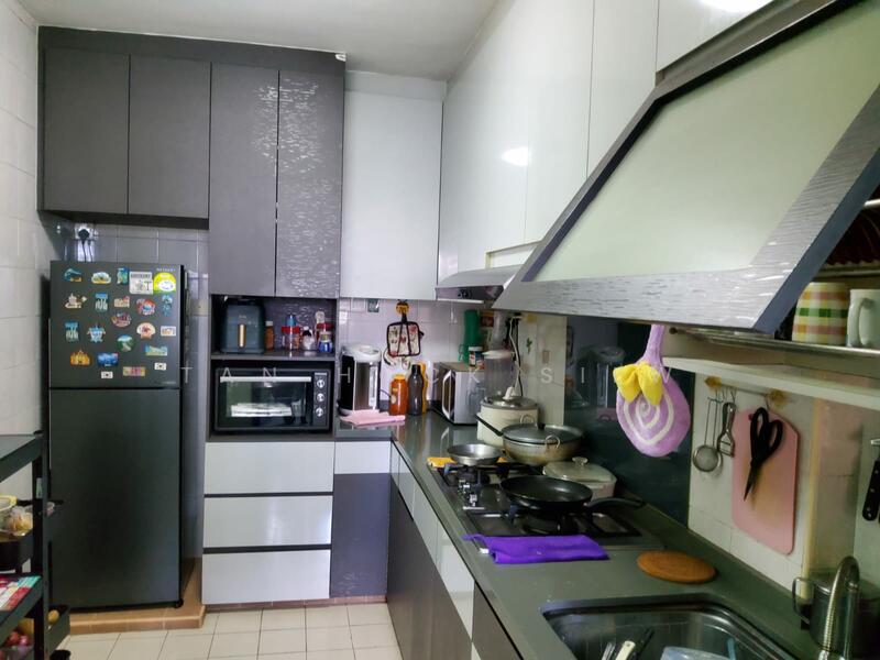 For Sale - 298A Compassvale Street