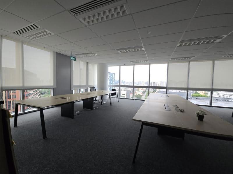 PAYA LEBAR, NEXT TO MRT, HIGH FLOOR, FULLY FITTED UNIT, LARGE FLOOR PLATE, Eunos / Geylang / Paya Lebar, 8,000 sqft, Office For Rent, by Philip Peh, 60097500 - Interior - CommercialGuru.com.sg