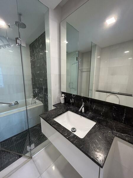 Reflections at Keppel Bay Condominium For Sale at S$ 3,000,000 | PropertyGuru Singapore - Bathroom