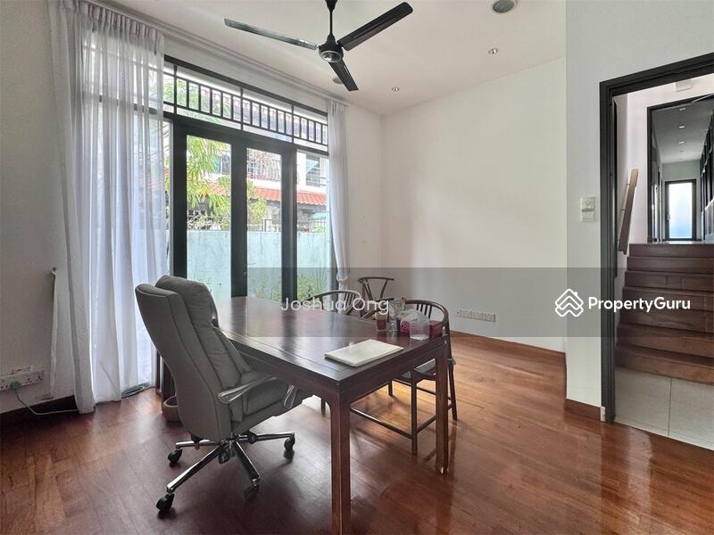 For Rent - ⭐️ Charming 2 Storey Detached Beside Conservation Block