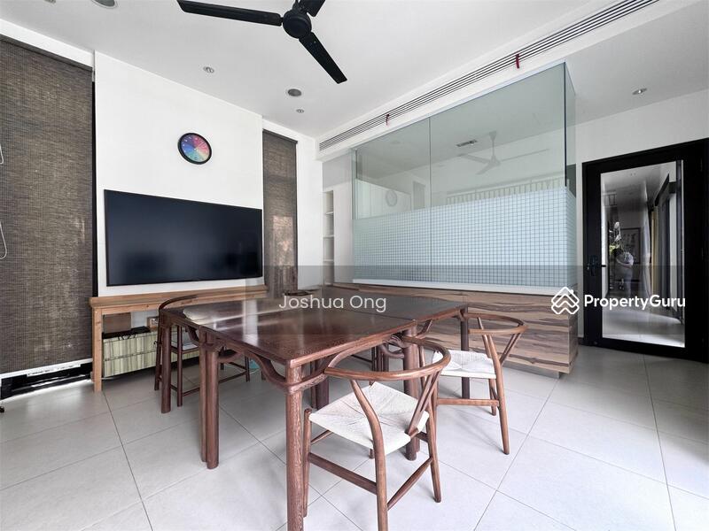 For Rent - ⭐️ Charming 2 Storey Detached Beside Conservation Block