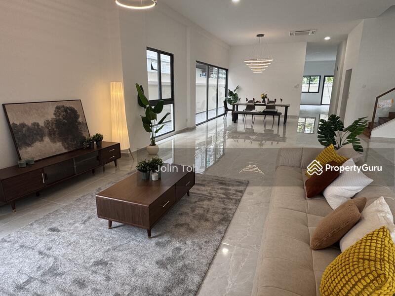 For Sale - Seletar Hills Estate