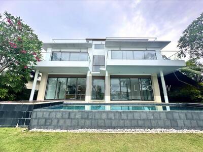 For Rent - Paradise Island