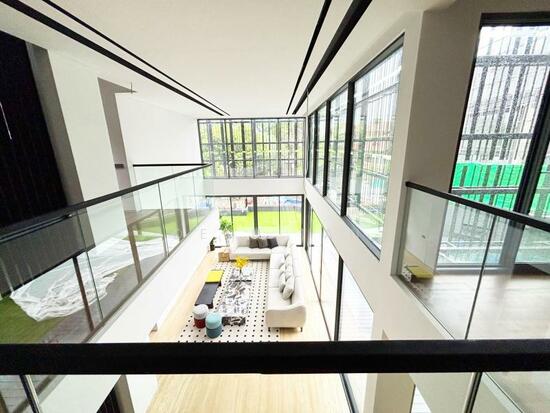 Name Your Price. Sunset Elevated Bungalow 10,382sf with Lift/Pool/5 Ensuites! ☎️Deon 97486339!