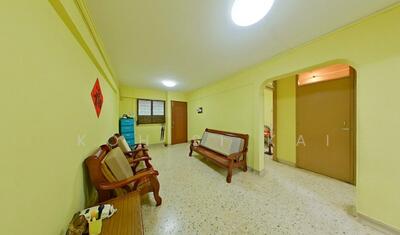 For Sale - 182 Ang Mo Kio Avenue 5