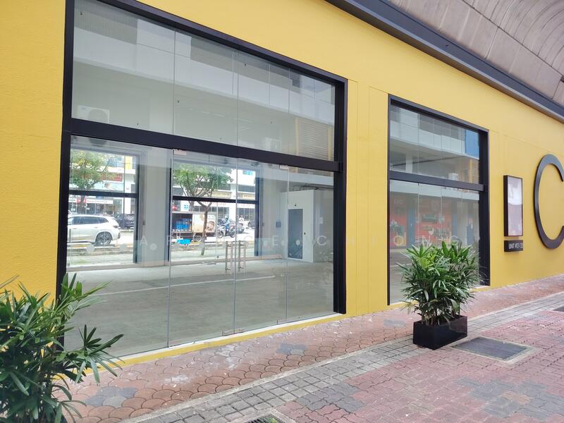 Tradehub 21, 18 Boon Lay Way, 2,605 sqft, Food & Beverage For Rent, by Clarence Chiong, 60098187 - Exterior - CommercialGuru.com.sg