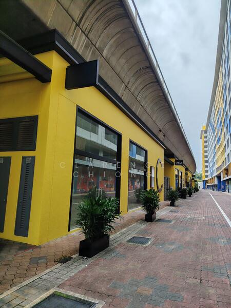Tradehub 21, 18 Boon Lay Way, 2,605 sqft, Food & Beverage For Rent, by Clarence Chiong, 60098187 - Exterior - CommercialGuru.com.sg