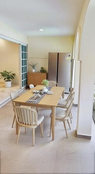 C H E A P West Coast Gardens Terrace, 1km to Nan Hua & Qifa! FUTURE MRT!, West Coast Gardens West Coast Drive West Coast Ave, 4 Bedrooms, 2,900 sqft, Terraced House For Sale, by Bhavina Kaur, 60098204 - PropertyGuru.com.sg