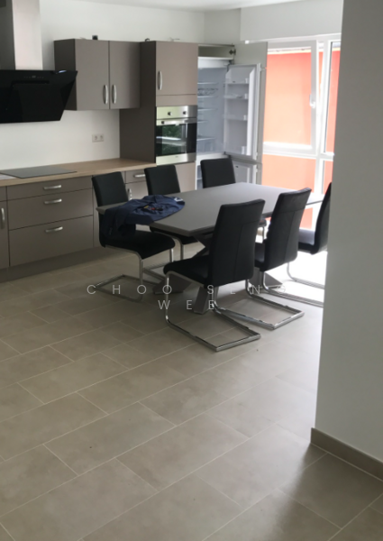 For Rent - Fully Furnished with Weekly Cleaning Walk-up Co-living rooms