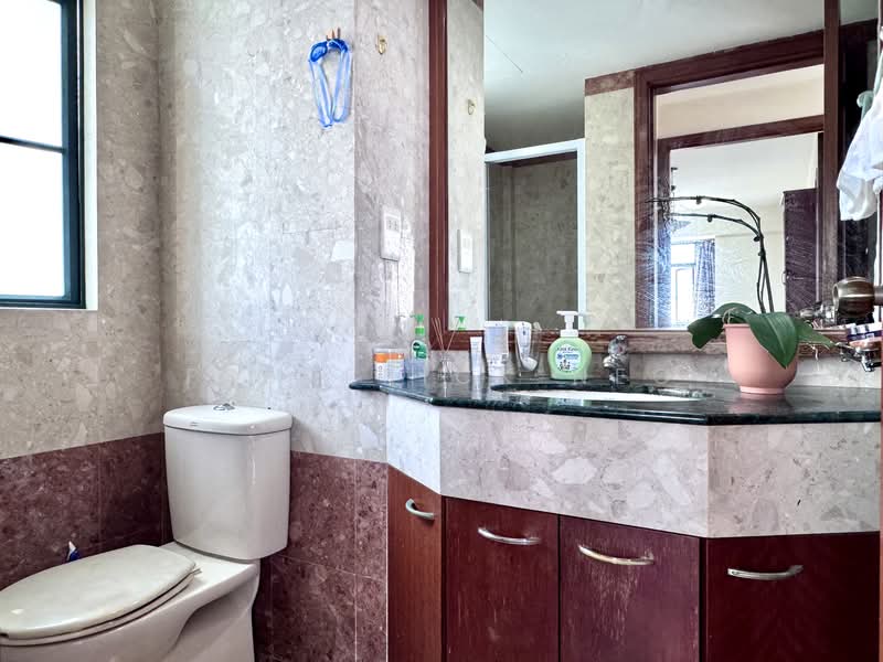 The Springbloom, 139 Serangoon Avenue 3, 2 Bedrooms, 893 sqft, Condominium For Sale, by Frederick Neo, 60098317 - Bathroom - PropertyGuru.com.sg