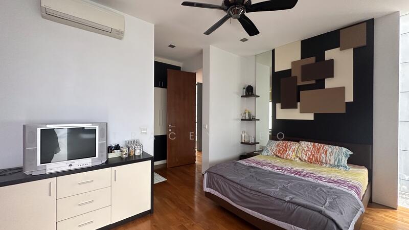 For Sale - Rare, 3 Storey Semi-D with basement, 8mins walk to MRT