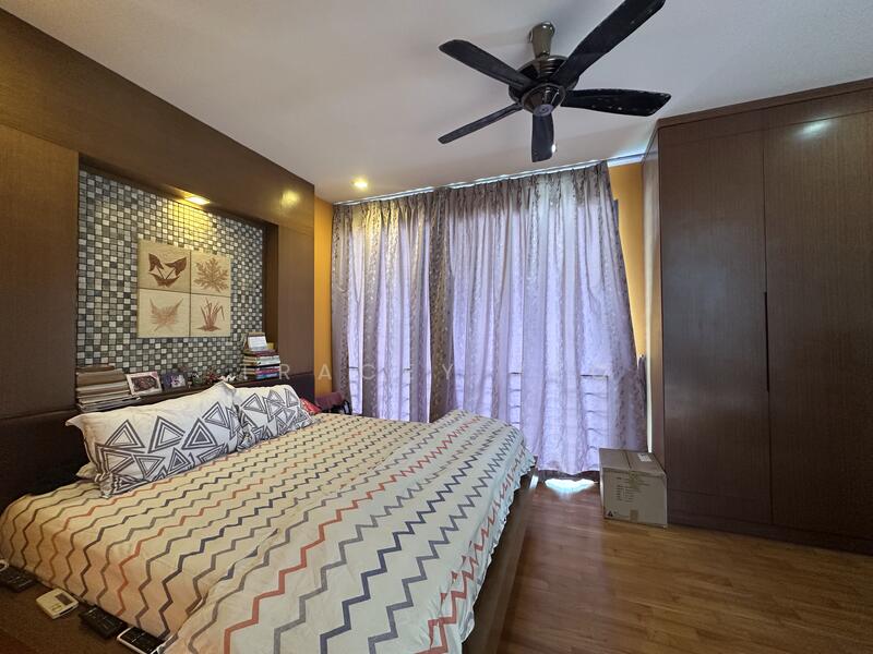 For Sale - Rare, 3 Storey Semi-D with basement, 8mins walk to MRT